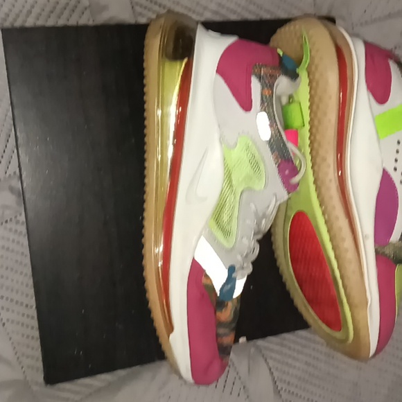 Nike Air Max 720 X (Oddel Beckham Jr signature shoe - Picture 5 of 6